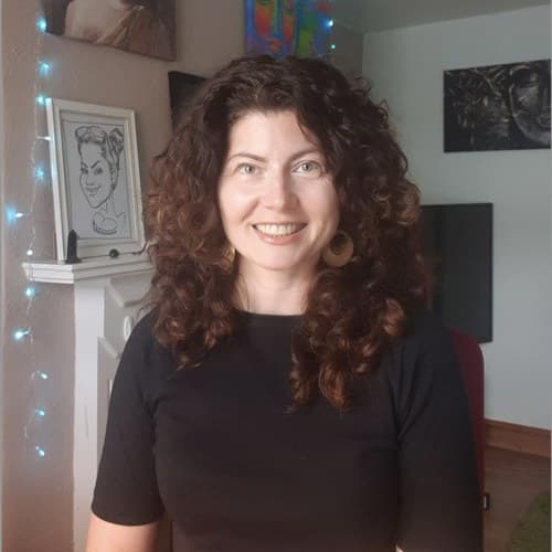 Yana Hill, Intuitive Business Consultant